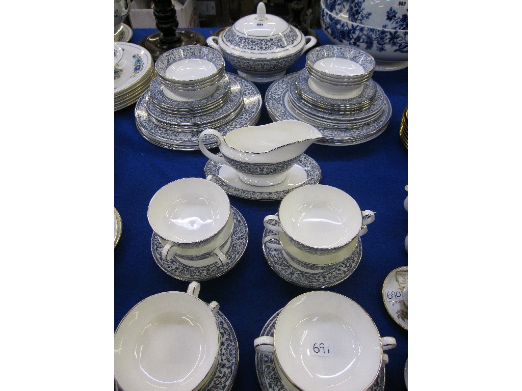 Appraisal: Minton 'Infanta' pattern dinner set