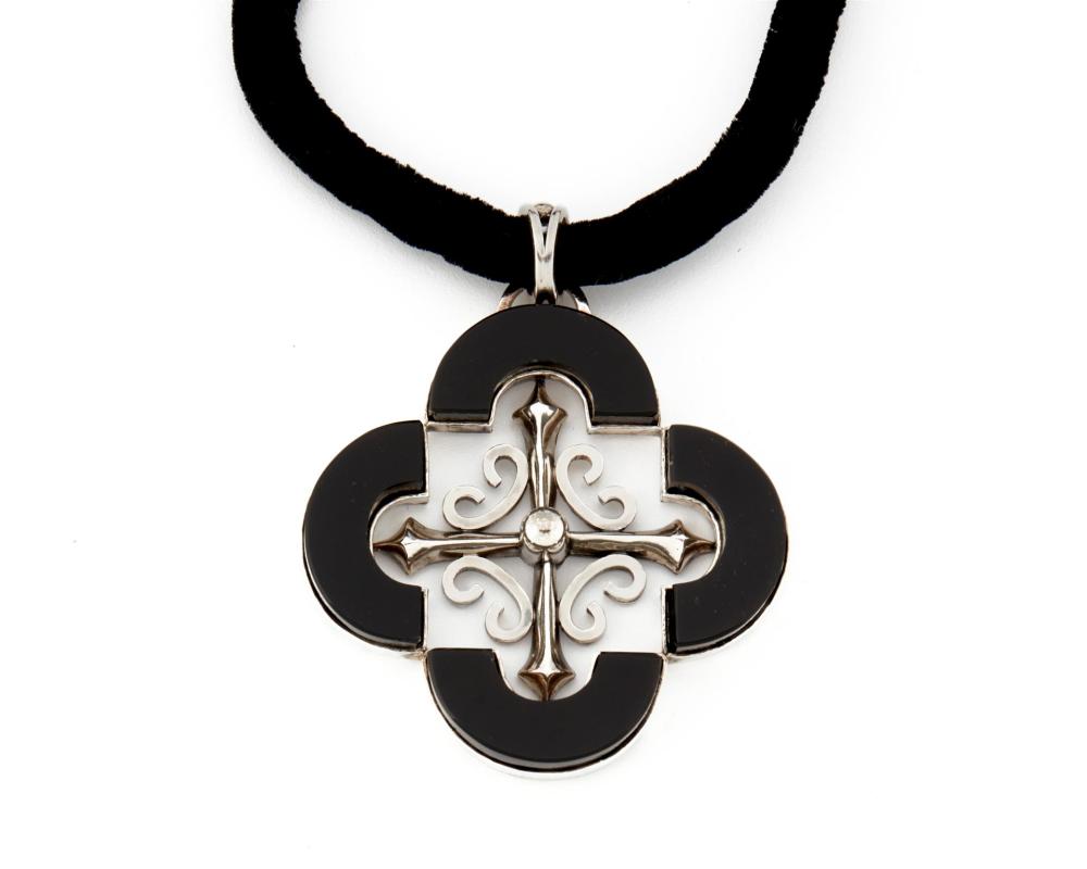 Appraisal: An Antonio Pineda silver and onyx quatrefoil necklace - Taxco