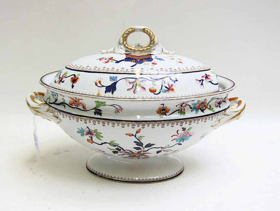 Appraisal: ROYAL WORCESTER CERAMIC LIDDED SOUP TUREEN hand enameled in Imari