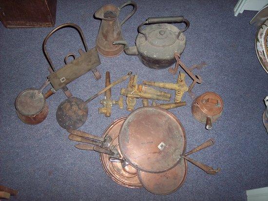 Appraisal: A copper kettle and cover a copper jug various brass