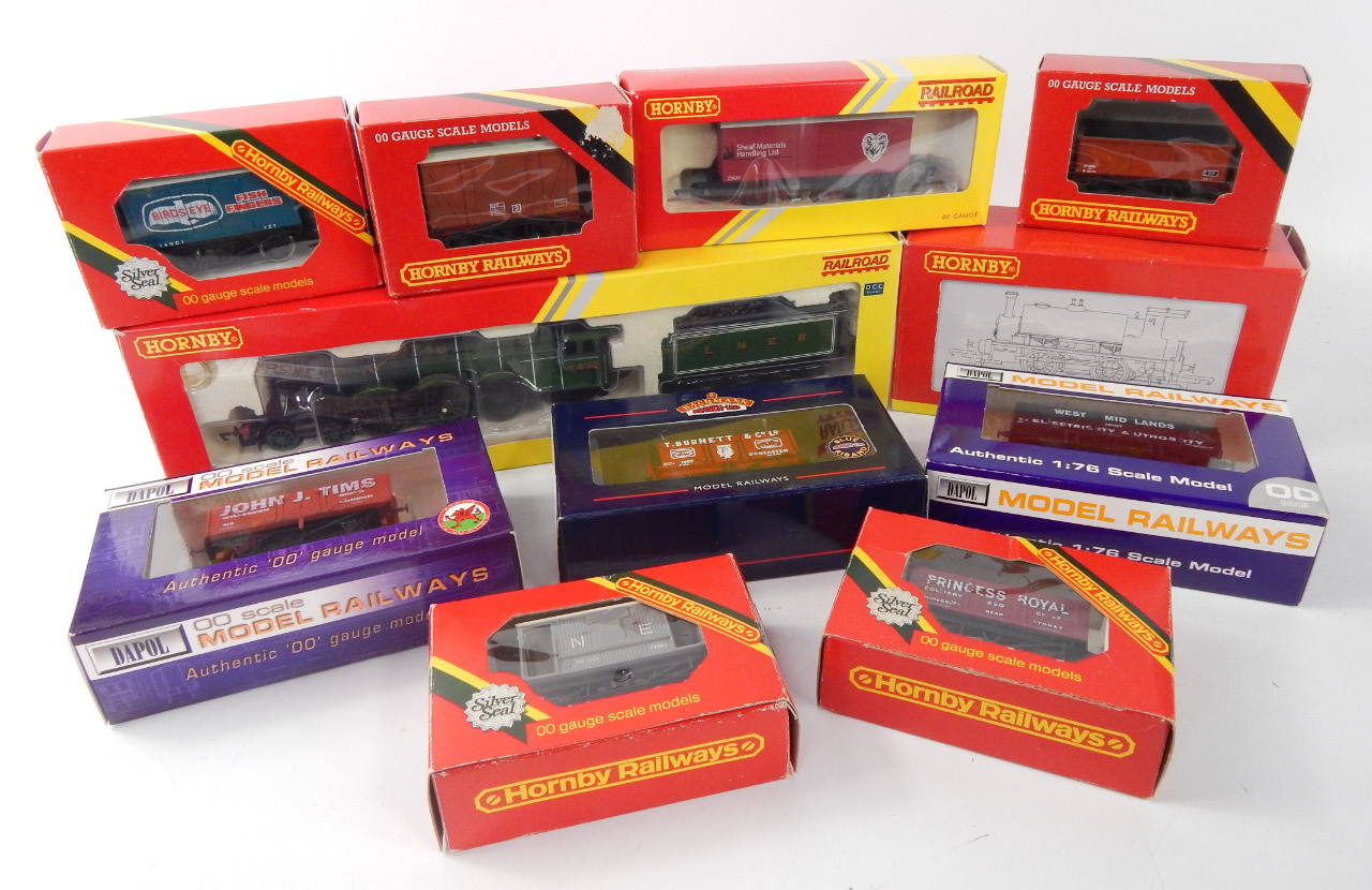 Appraisal: A small collection of Hornby model railway rolling stock including