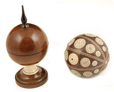 Appraisal: A th century turned yew wood stem box of globular