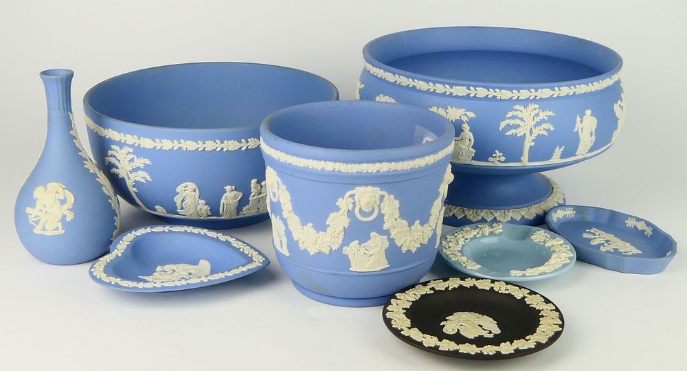 Appraisal: LARGE COLLECTION WEDGWOOD JASPERWARE LG BOWLS To include large pedestal