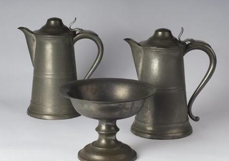 Appraisal: PAIR OF AMERICAN PEWTER COFFEEPOTS ROSWELL GLEASON EARLY NINETEENTH CENTURY