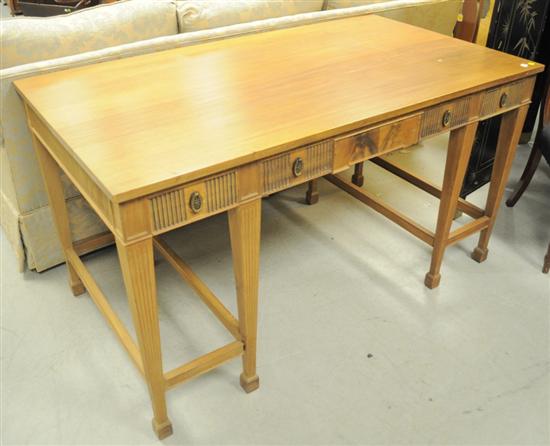 Appraisal: Mahogany desk reeded skirt square tapered legs '' h x