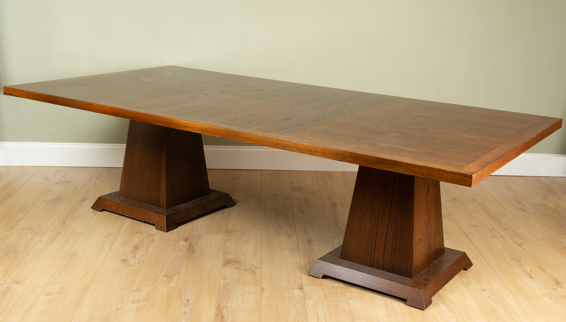 Appraisal: A William Yeoward contemporary large oak dining table on two