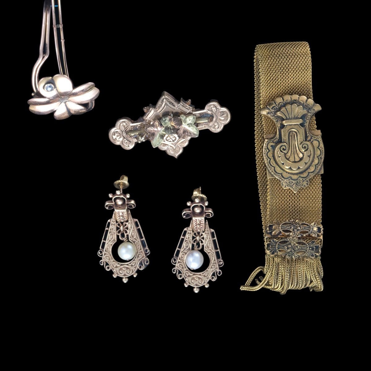 Appraisal: GROUP OF VICTORIAN JEWELRY Including a pair of Victorian kt