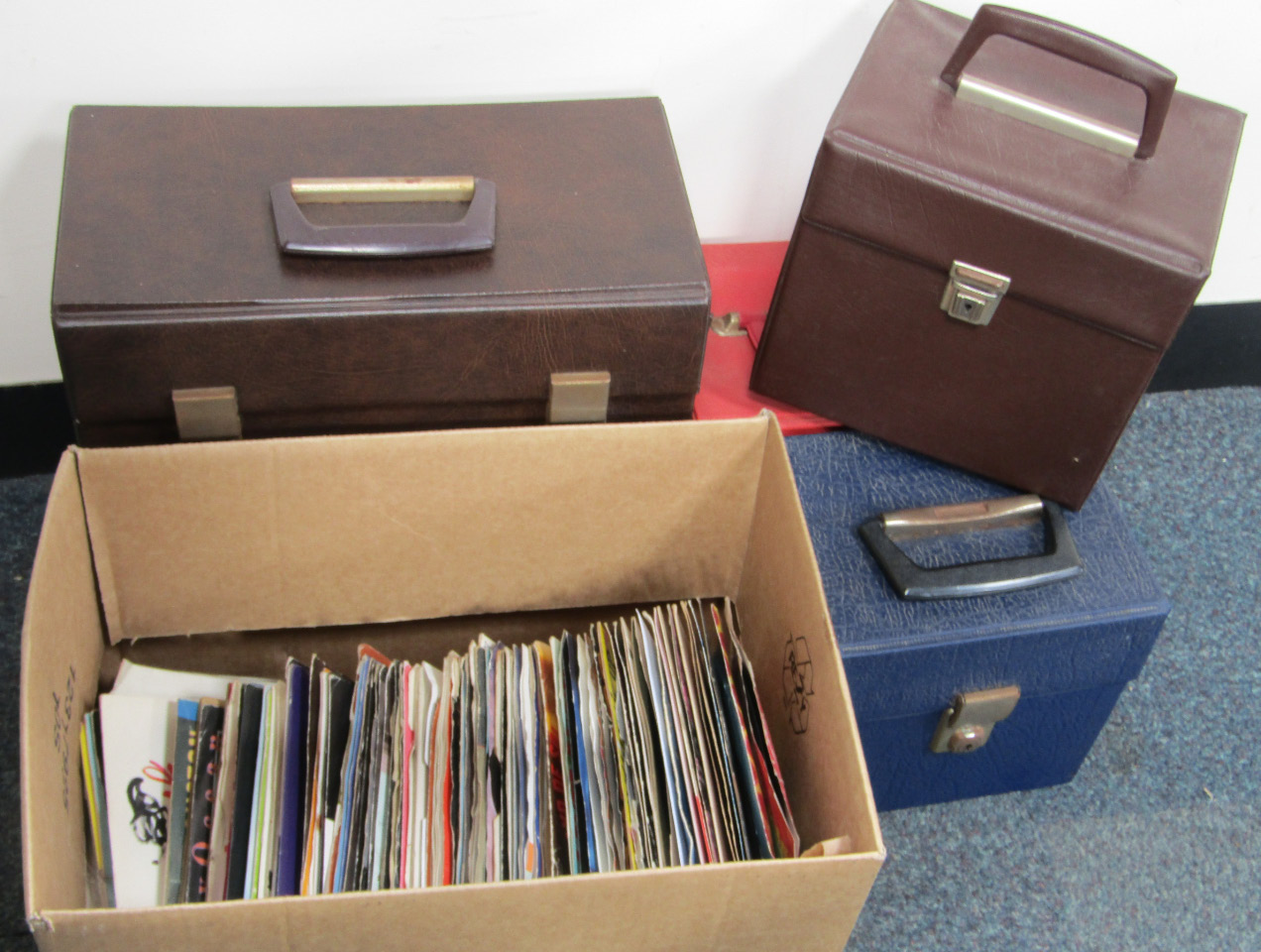 Appraisal: A collection of predominately 's and 's rpm records contained