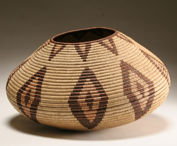 Appraisal: Large African woven basket Botswana repeating diamond geometric pattern possibly