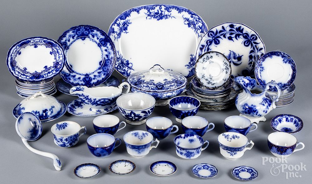 Appraisal: Miscellaneous flow blue porcelain Miscellaneous flow blue porcelain Condition A