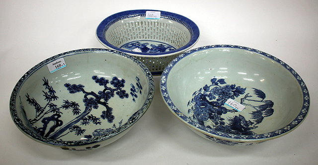 Appraisal: TWO ANTIQUE CHINESE BLUE AND WHITE BOWL each cm in