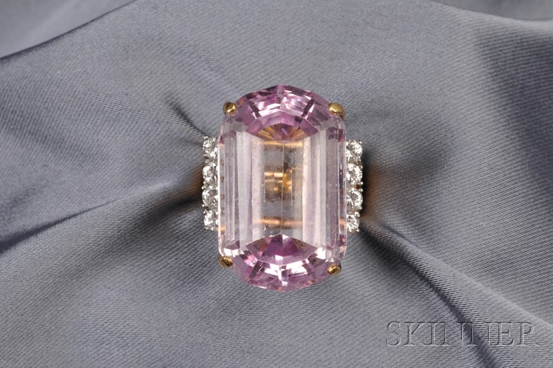 Appraisal: kt Gold Kunzite and Diamond Ring the fancy-cut kunzite measuring