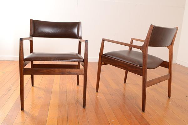 Appraisal: MAX HUTCHINSON - A PAIR OF ARMCHAIRS designed MAX HUTCHINSON