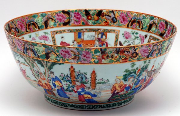 Appraisal: Chinese Export punch bowl circa Mandarin figures in various activities