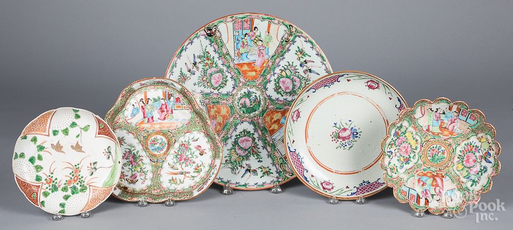 Appraisal: Five pieces of Chinese export porcelain th c Five pieces