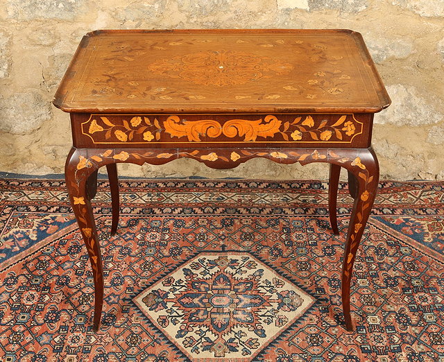 Appraisal: A DUTCH MAHOGANY AND FLORAL MARQUETRY TRAY TOP OCCASIONAL TABLE