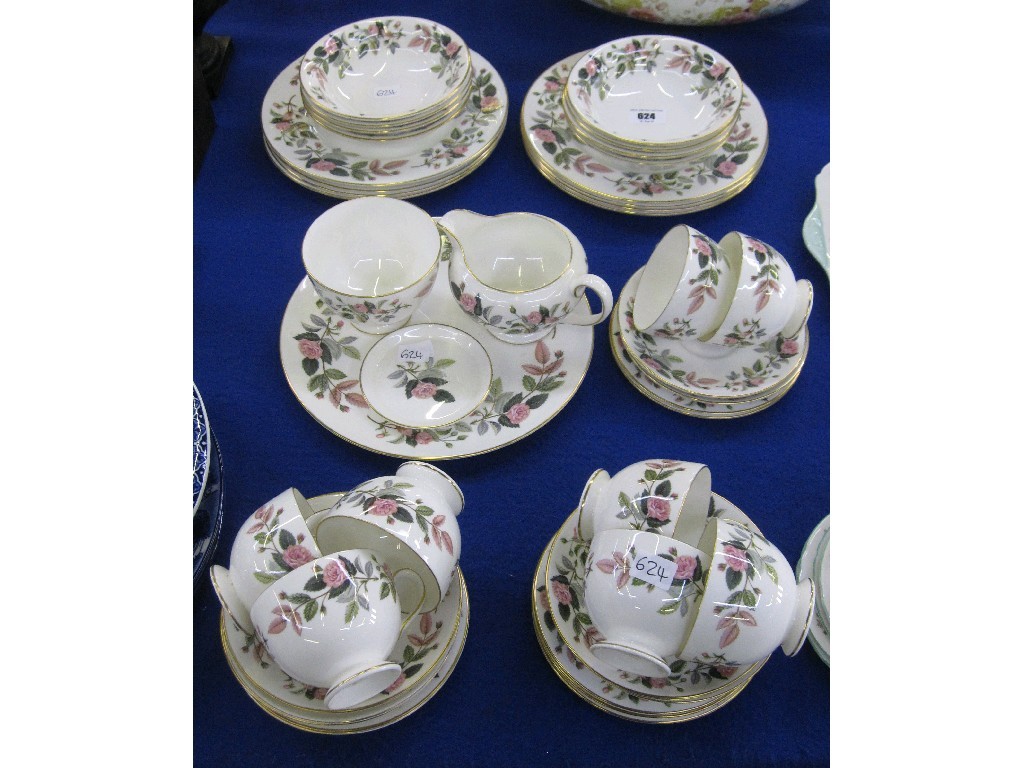 Appraisal: Wedgwood Hathaway Rose tea and dinnerwares