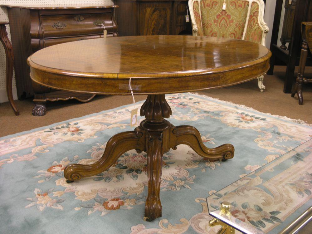 Appraisal: A Victorian walnut Loo table quartered and burr veneered oval