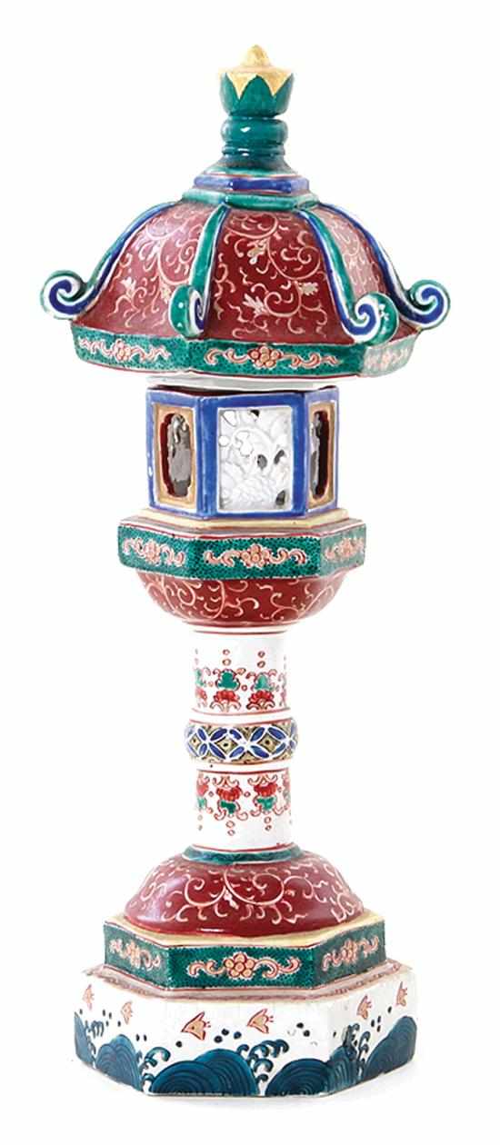 Appraisal: Japanese Imari-decorated table lantern Tokugawa or Meiji period pagoda-form cover