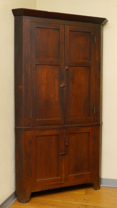 Appraisal: EARLY AMERICAN BLIND FRONT CORNER CABINET Top with interior shelves