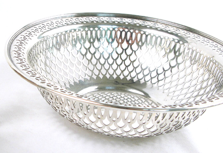 Appraisal: A TIFFANY AND COMPANY STERLING SILVER BOWL having pierced sides