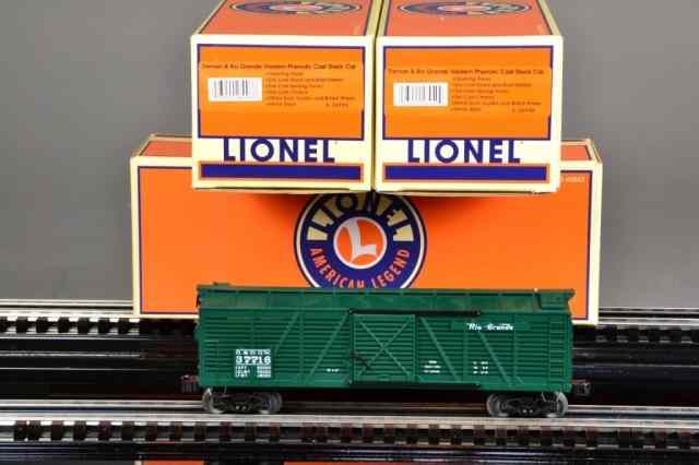 Appraisal: LIONEL BOX CARS - DENVER RIO GRANDEThis four-pack includes three