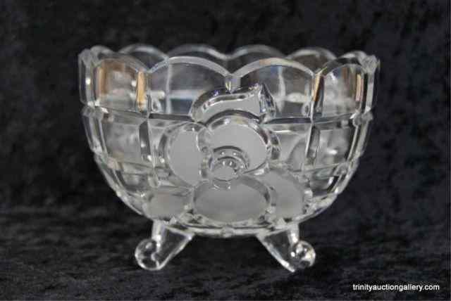 Appraisal: Lead Crystal Etched Toed '' Mint BowlThis is a beautiful