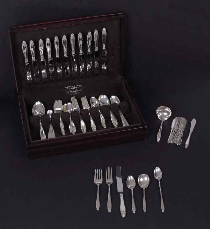 Appraisal: INTERNATIONAL PRELUDE STERLING FLATWARE SET Approx pieces in the Prelude