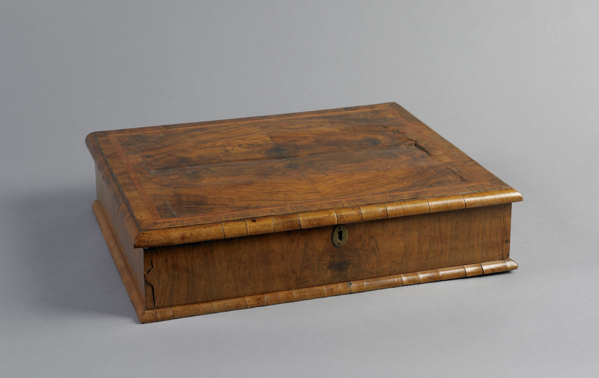 Appraisal: DR EDWARD A HOLYOKE'S BURLED WALNUT INLAID DRESSING BOX The