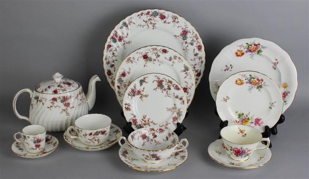 Appraisal: MINTONS 'ANCESTRAL' PATTERN PART DINNER SERVICE AND A ROYAL CROWN