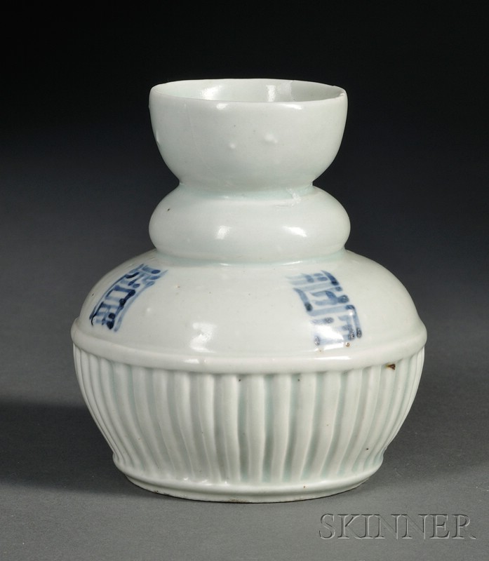 Appraisal: Porcelain Spittoon Korea th century cup-shaped top with globular body