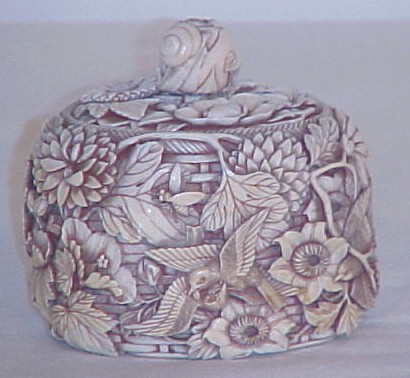 Appraisal: Japanese carved ivory box first half of the th C