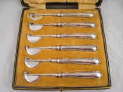 Appraisal: A cased set of six silver handled oyster knives Sheffield