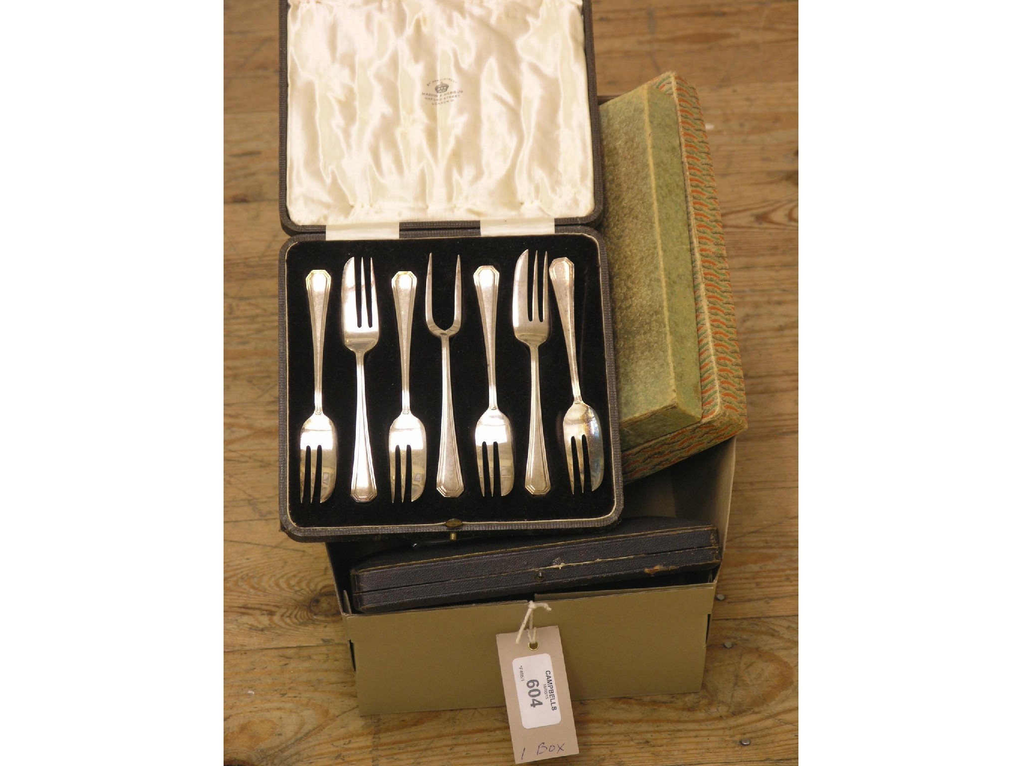 Appraisal: A cased set of six Mappin Webb silver plated cake