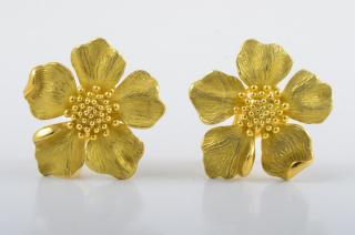 Appraisal: Tiffany Gold Flower Ear Clips K Tiffany gold flower earrings