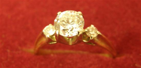 Appraisal: Solitaire diamond ring comprising a single round brilliant cut diamond