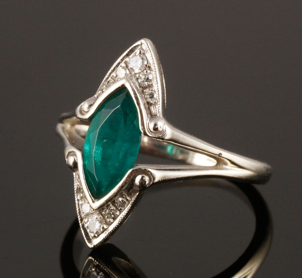 Appraisal: - K Diamond and Emerald Ring K white gold diamond