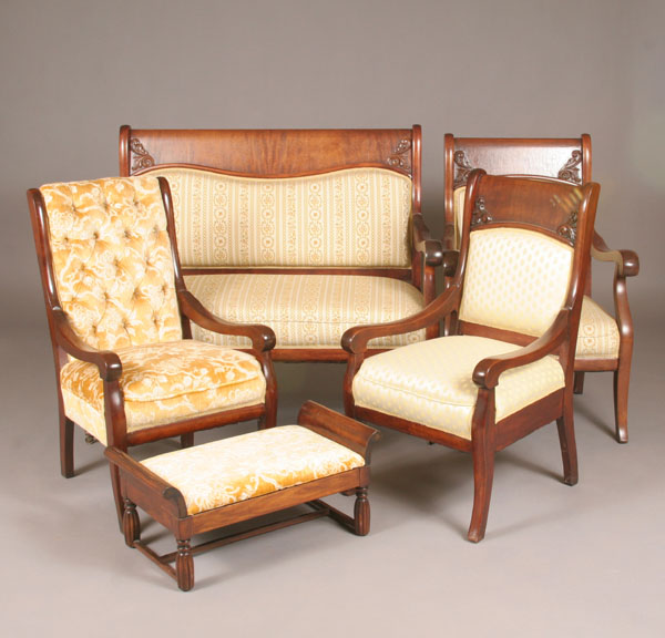 Appraisal: Late Victorian mahogany parlor set pc three armchairs bench and