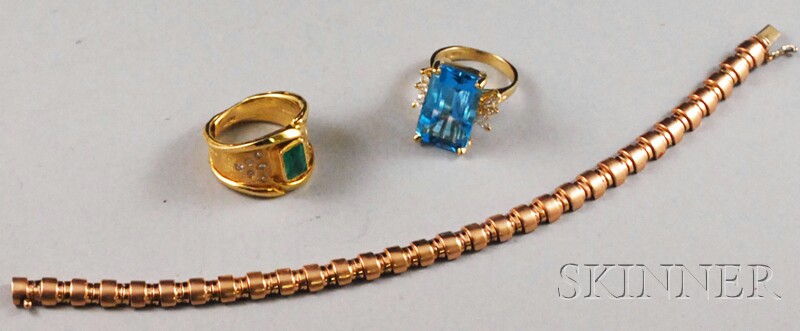 Appraisal: Three kt Gold Jewelry Items comprising a kt rose gold