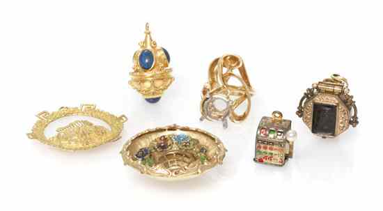 Appraisal: A Collection of Assorted Jewelry Items consisting of a karat