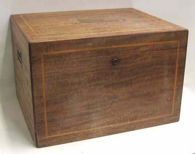 Appraisal: AN AMERICAN MAHOGANY VICTORIAN LINED CIGAR TOBACCO HUMIDOR lined with