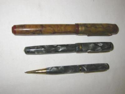 Appraisal: A WATERMAN PATRICIAN IDEAL FOUNTAIN PEN with lever fill action