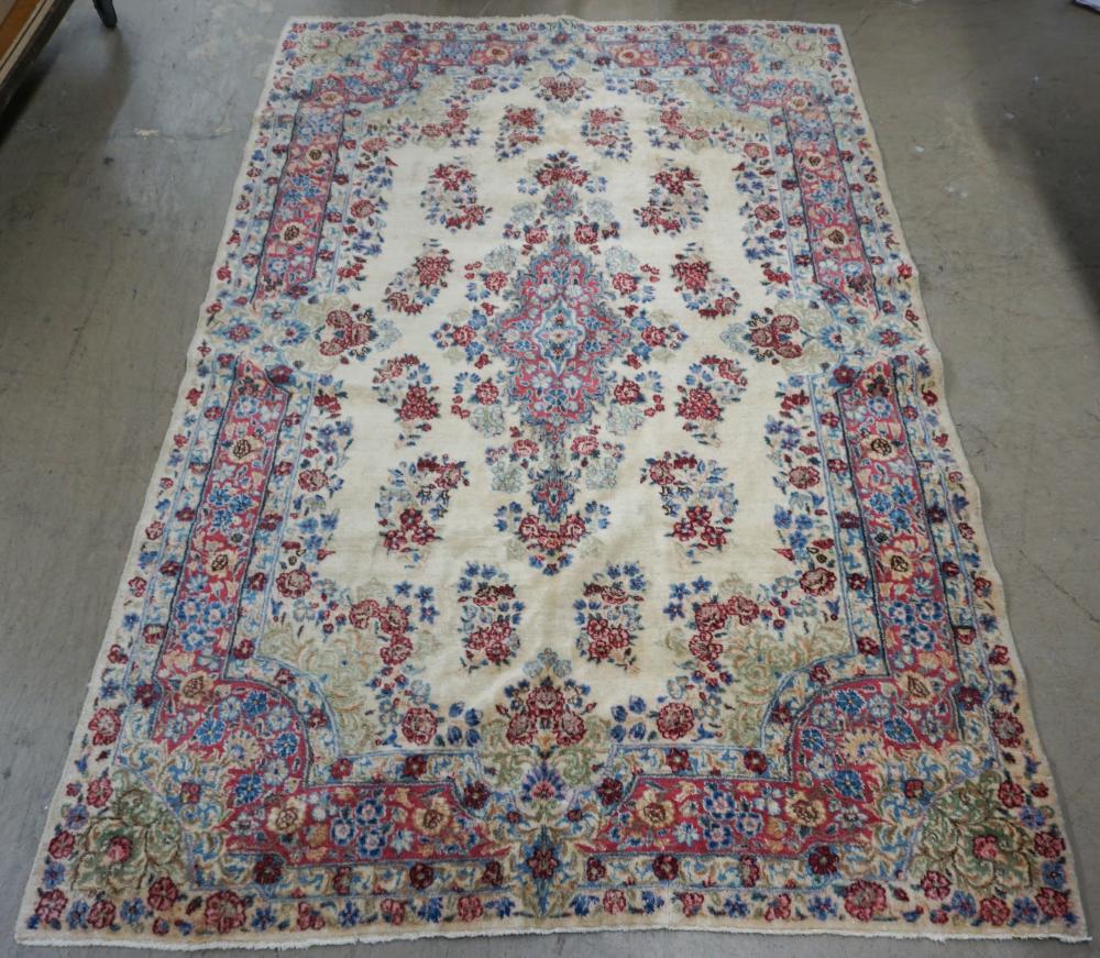 Appraisal: KERMAN RUG FT IN X FT INKerman Rug Dimensions ft