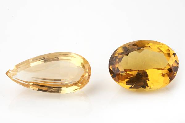 Appraisal: Large Group of Unmounted Citrines Consisting of pear-shaped oval and