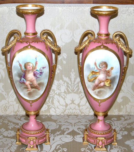 Appraisal: Title Pair Worcester Porcelain Garniture Vases hand painted artist signed