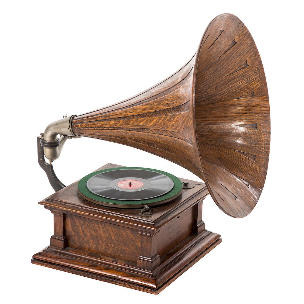 Appraisal: Victor V Phonograph with Spear Tip Oak Horn circa -