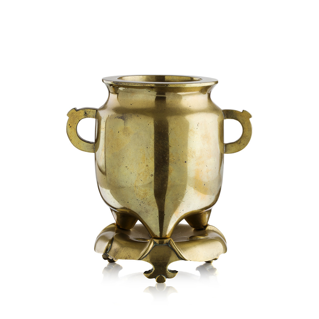 Appraisal: BRONZE TRIPOD CENSER AND STAND LATE QING DYNASTY of plain