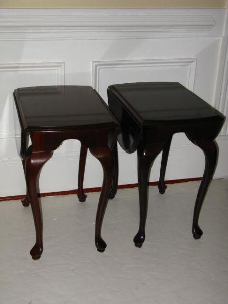 Appraisal: Pair of Ethan Allen Pembroke Tables Queen Anne Style This