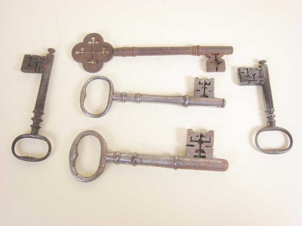 Appraisal: An early iron Key with pierced quatrefoil handle and four