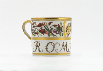 Appraisal: A rare English porcelain coffee can probably Coalport painted with